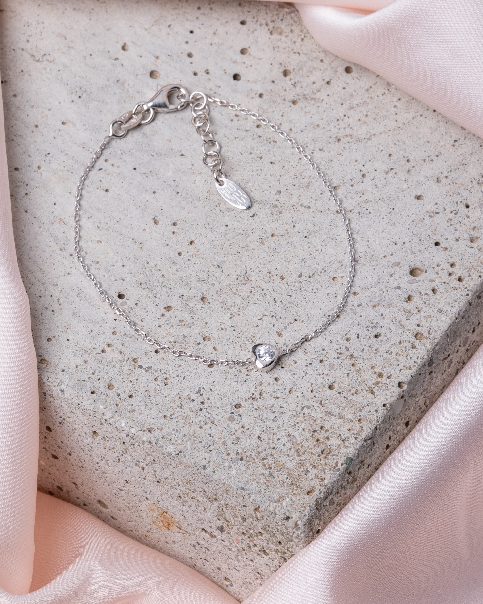 Heart Stone Bracelet - slika 1